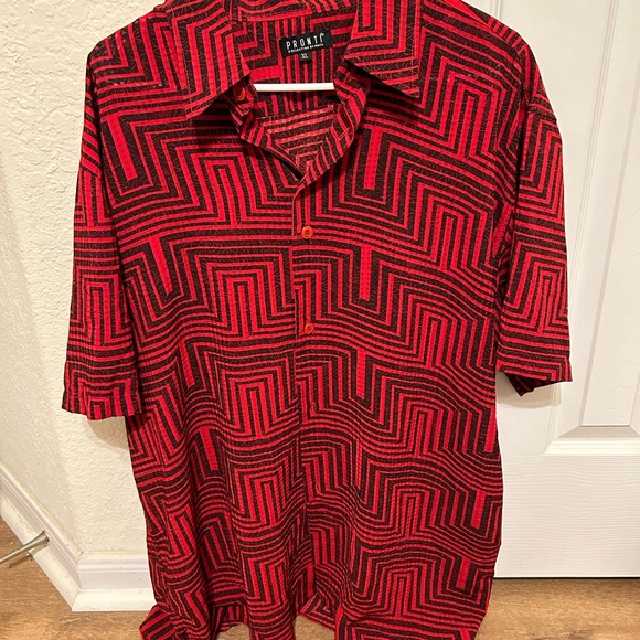 Pronti by Phita Red XL semi-mesh button down short sleeve shirt. - Picture 1 of 7